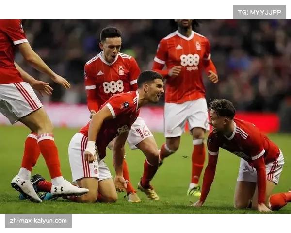 西汉姆联3比0诺丁汉森林英超联赛保级战况激烈